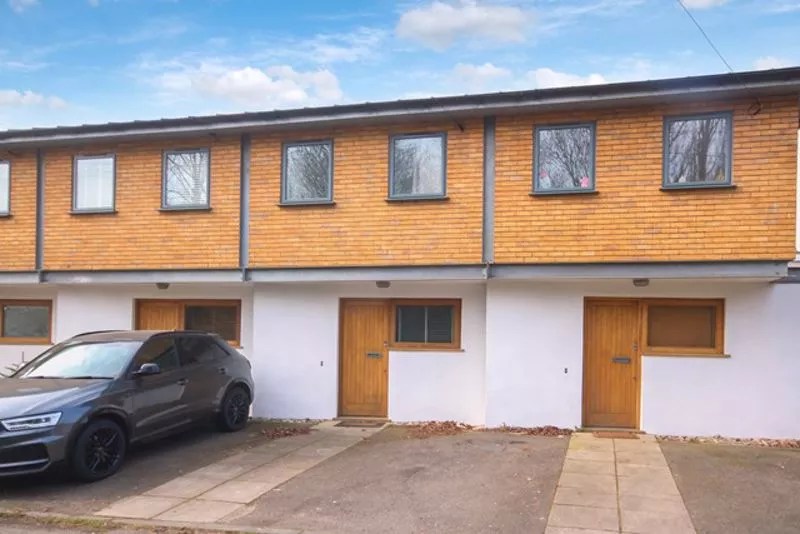 LEATHERHEAD KT22 Patrick Gardner