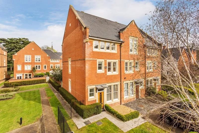 LEATHERHEAD, KT22 Patrick Gardner