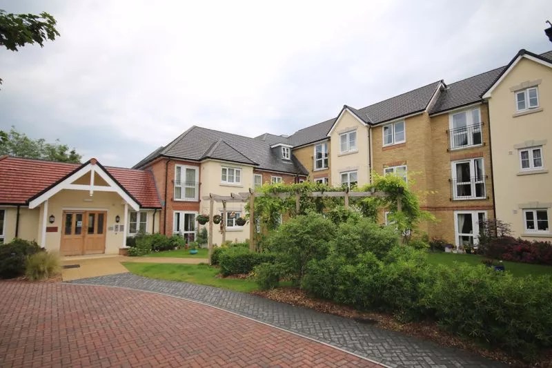 RETIREMENT LIVING LEATHERHEAD, KT22 Patrick Gardner