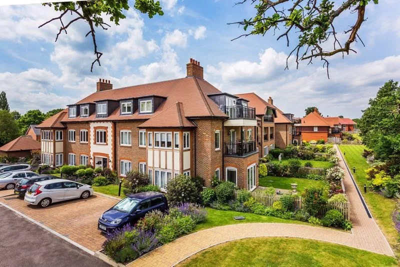 LEATHERHEAD KT22 Patrick Gardner