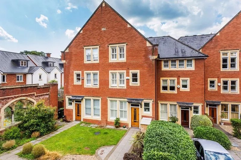 LEATHERHEAD KT22 Patrick Gardner