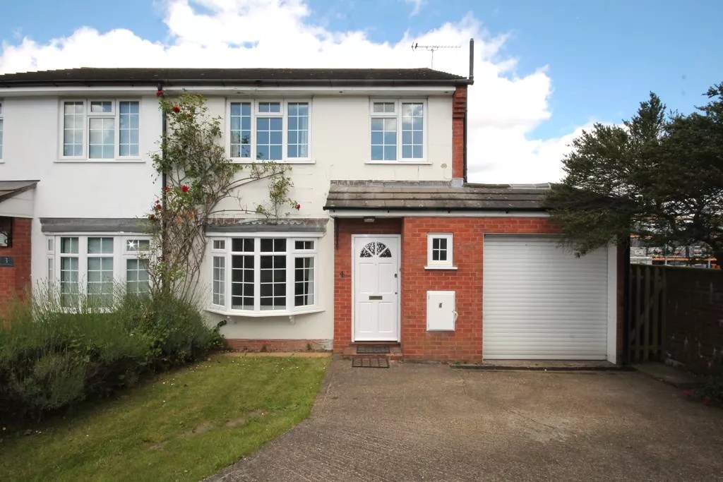 THE WITHIES, LEATHERHEAD, KT22 Patrick Gardner