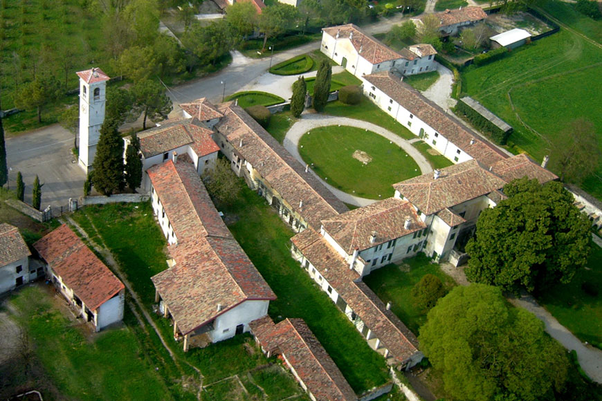 Apartments project in Villa compound in Friuli Patrick Kyd Real Estate