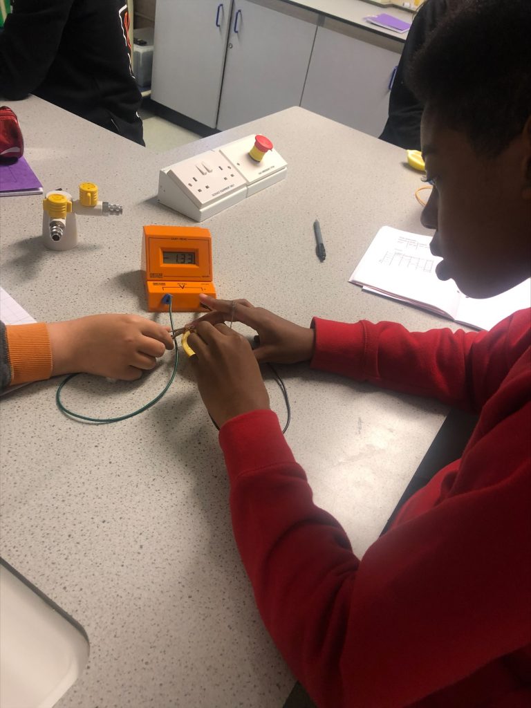 Building lemon clocks in Science! Paulet High School & 6th Form College