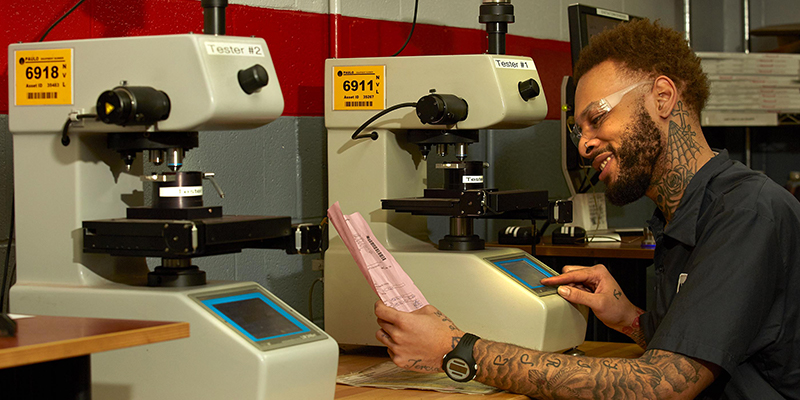 Hardness testing methods Rockwell, Brinell and microhardness Paulo