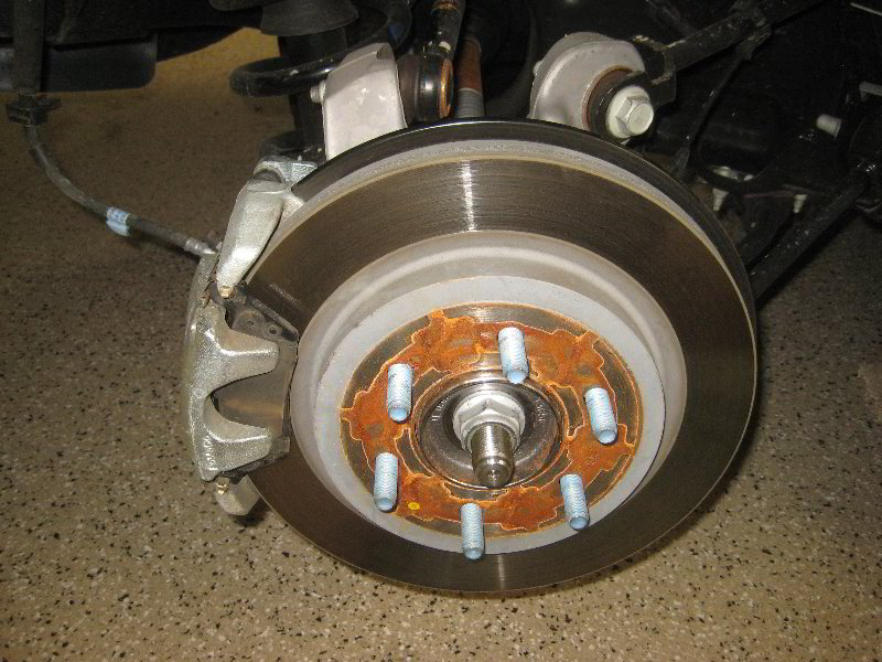 2018FordExpeditionRearDiscBrakePadsReplacementGuide039