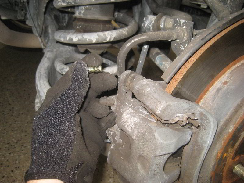 AcuraMDXRearBrakePadsReplacementGuide012