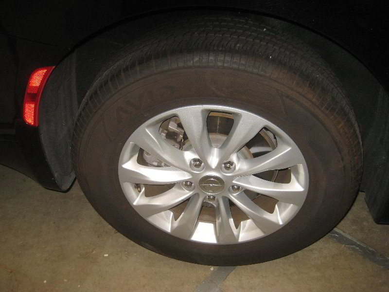 ChryslerPacificaMinivanRearBrakePadsReplacementGuide051