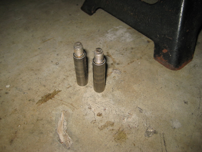 DodgeDurangoRearDiscBrakePadsReplacementGuide017