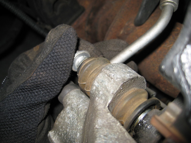 FordCrownVictoriaRearBrakePadsReplacementGuide028