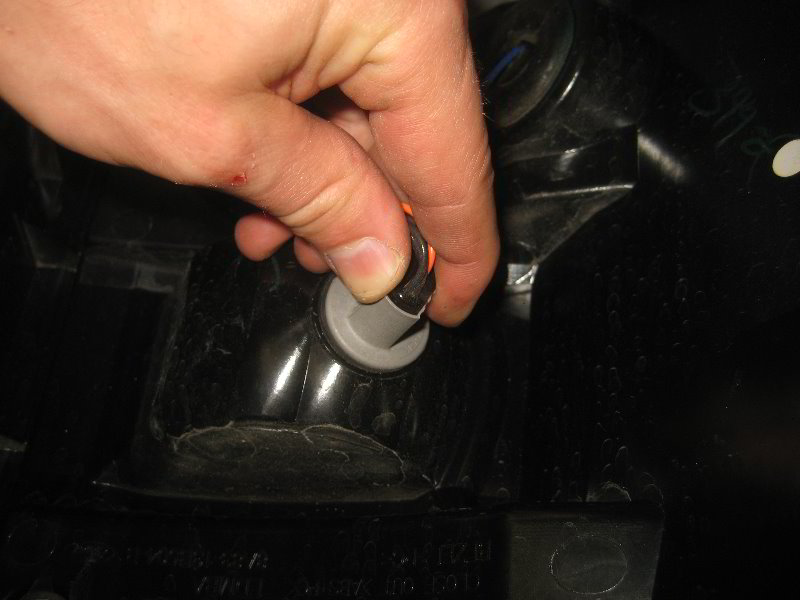 FordFlexReverseTailLightBulbsReplacementGuide010