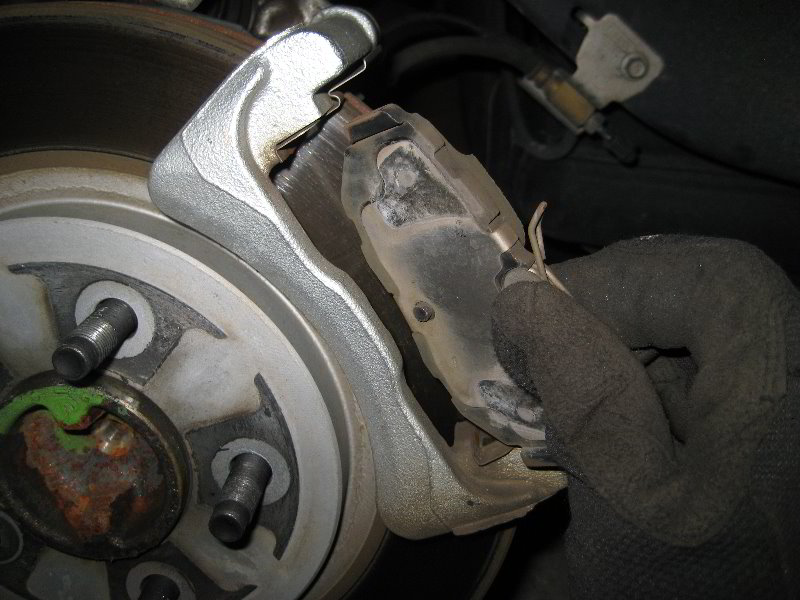 FordMustangRearBrakePadsReplacementGuide016