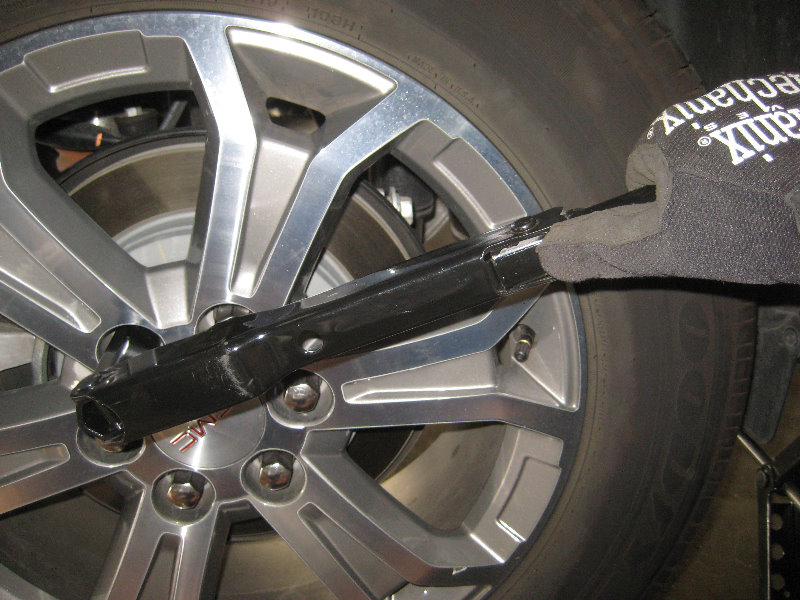 20072016GMCAcadiaRearDiscBrakePadsReplacementGuide039