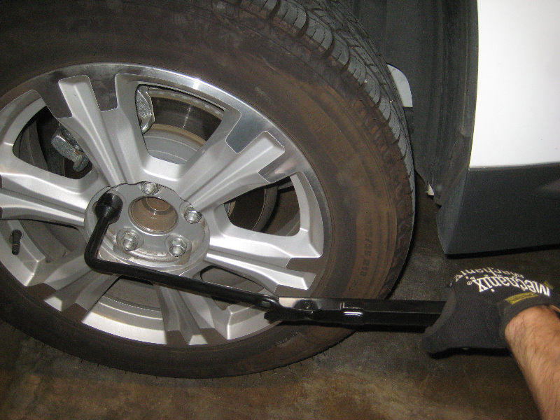 GMCTerrainRearDiscBrakePadsReplacementGuide043