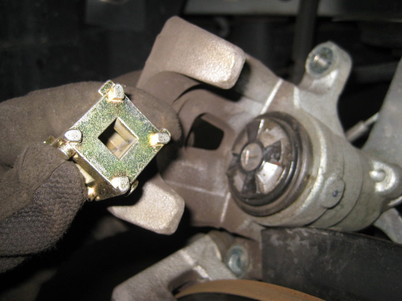 MazdaCX5RearDiscBrakePadsReplacementGuide020