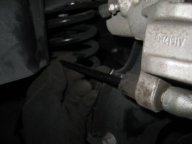 MazdaMazda3RearBrakePadsReplacementGuide034