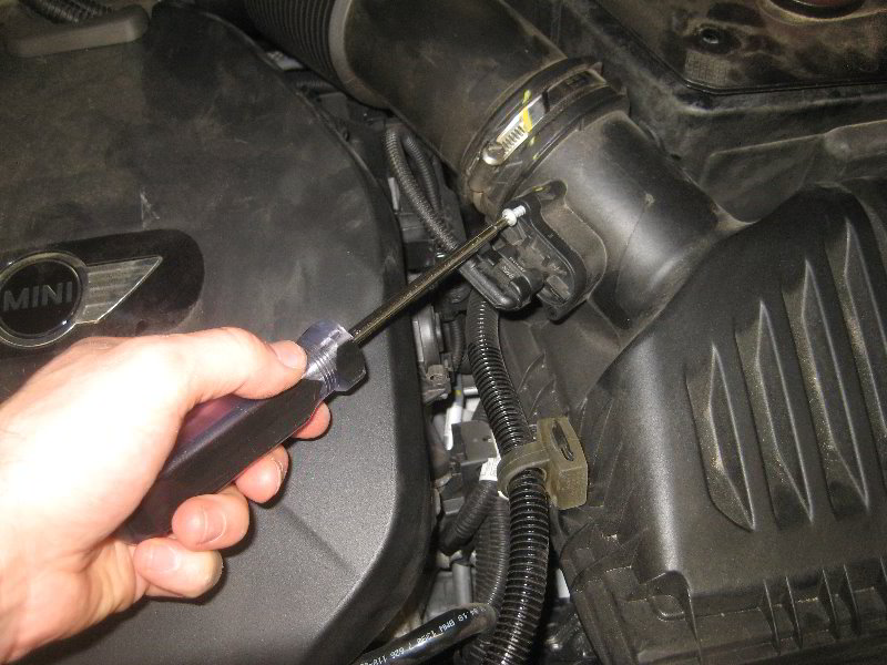 MiniCooperMAFSensorCleaningReplacementGuide019