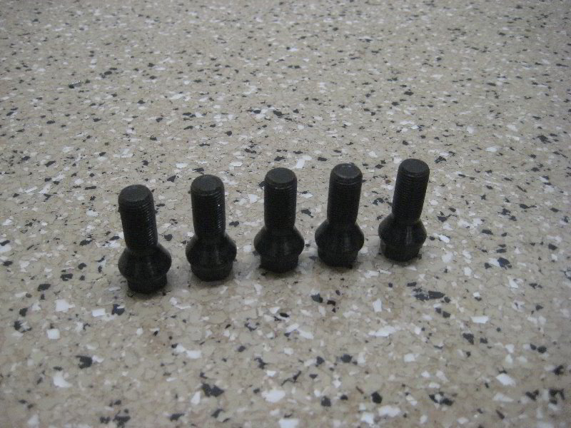 Mini-Cooper-Rear-Brake-Pads-Replacement-Guide-005