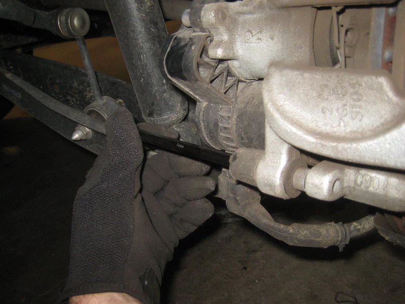 SubaruOutbackRearDiscBrakePadsReplacementGuide018