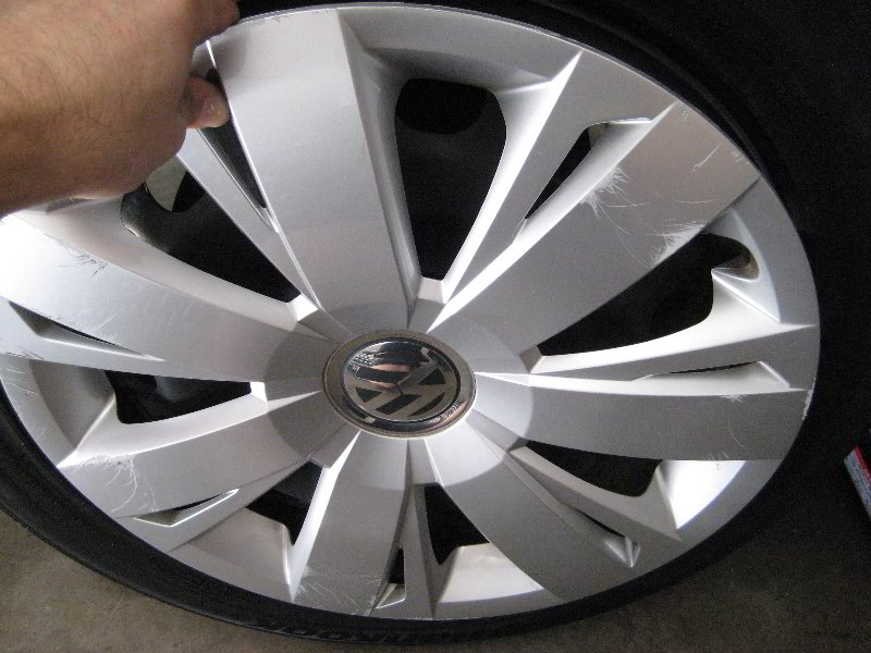 VWJettaRearDiscBrakePadsReplacementGuide038