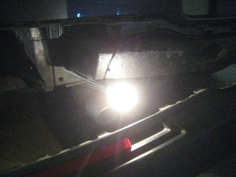 VWTiguanReverseLightBulbsReplacementGuide034