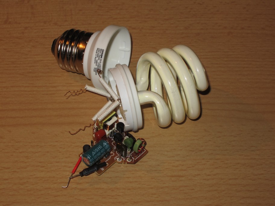 Compact fluorescent lamp