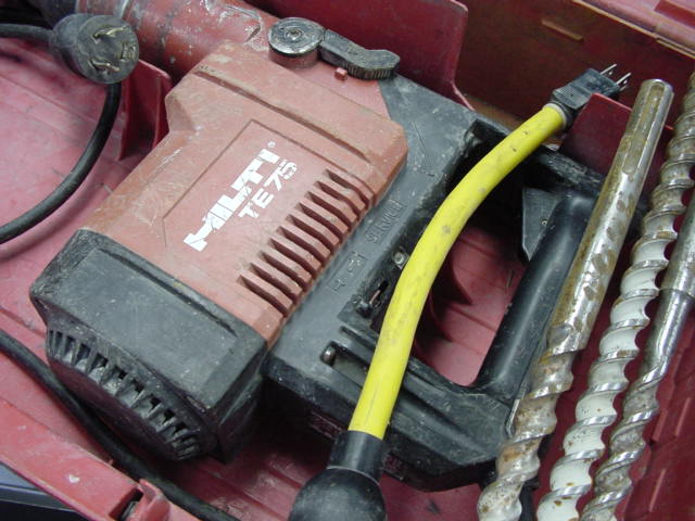 HILTI TE75 TE 75 ROTARY HAMMER + 3 BitS