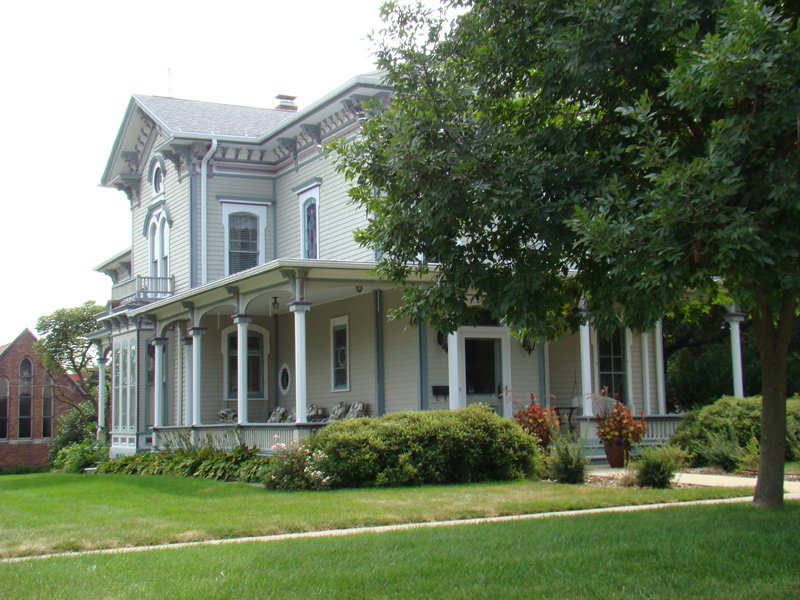 Winterset and Madison County Photo Tour (Des Moines, Victor city hall