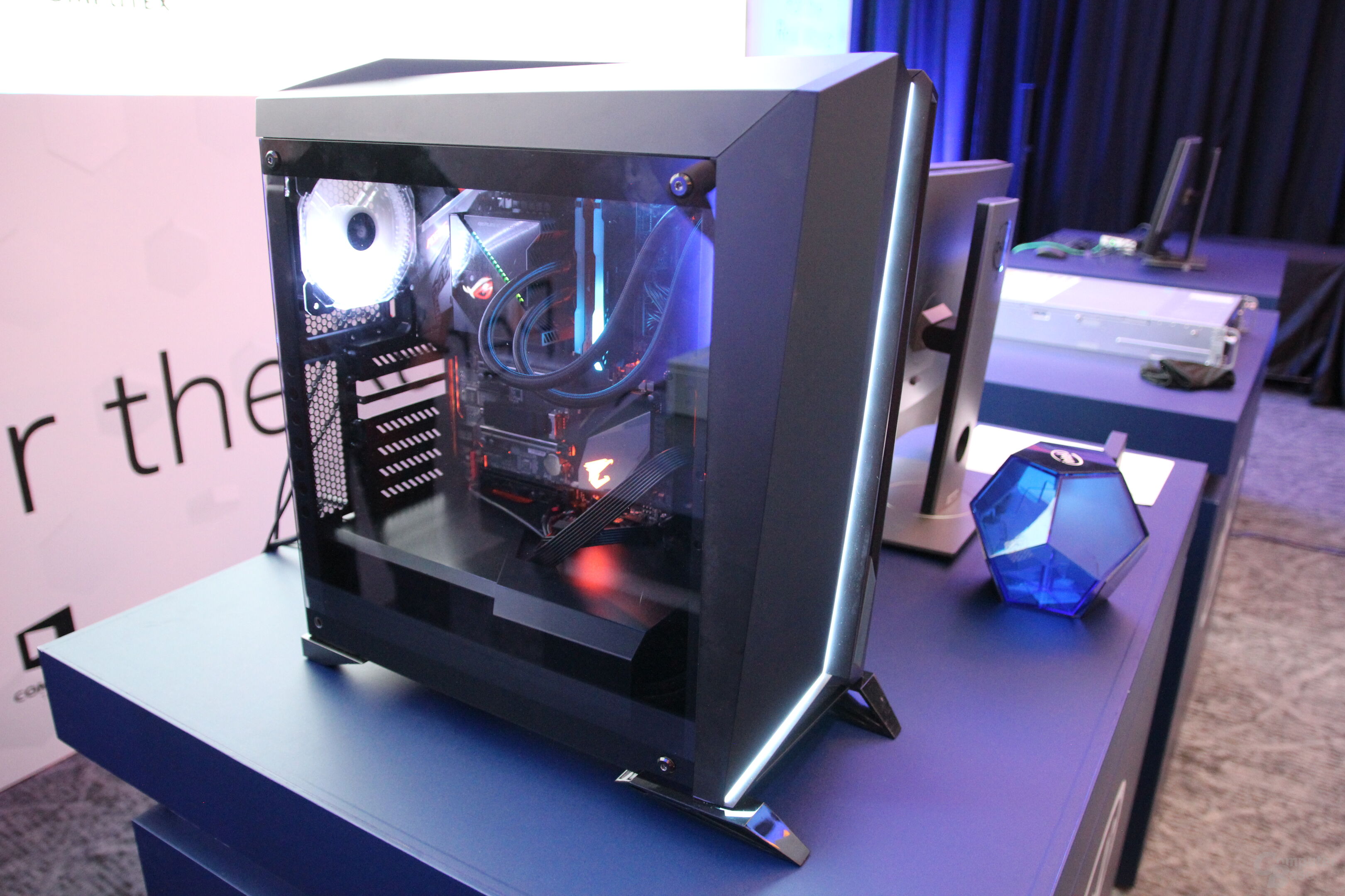 Intel Core i99900KS runs at guaranteed 5 GHz on all cores