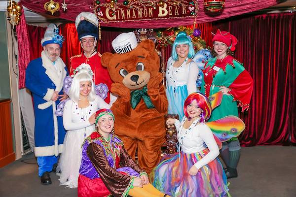 August 27, 2023 Events Pdx Portland Spirit Presents 2022 Cinnamon Bear Holiday Breakfast Cruises