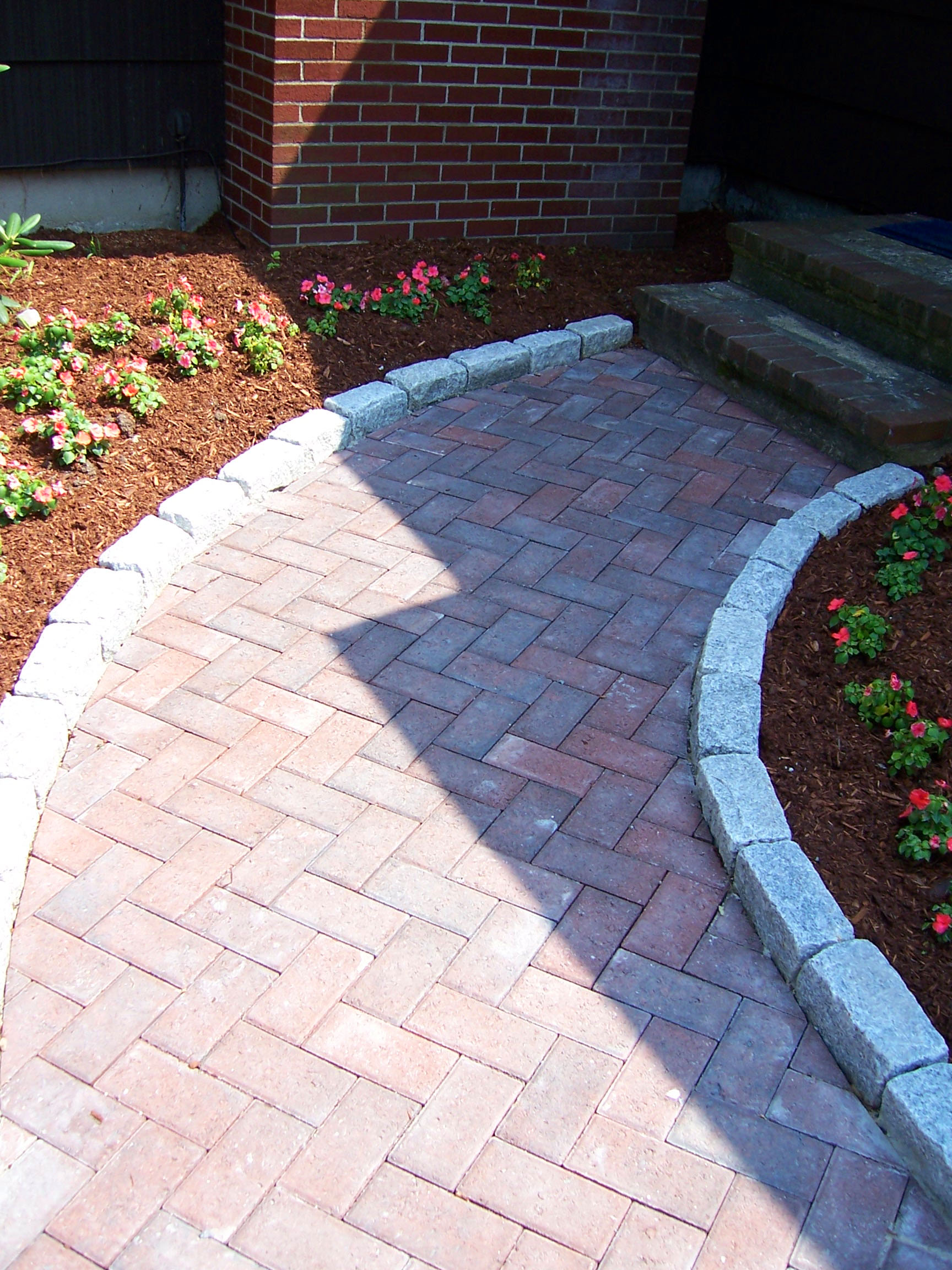 Peabody Landscape Tewksbury, Massachusetts Commercial & Residential