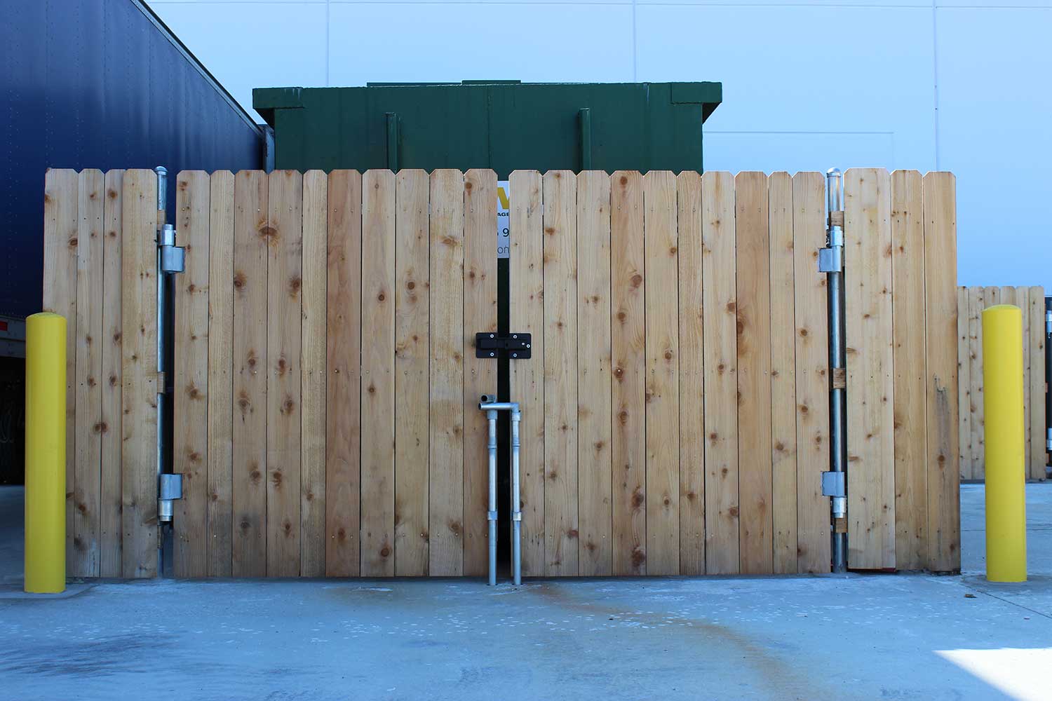 Commercial Dumpster Enclosures In Chicago Peerless Fence
