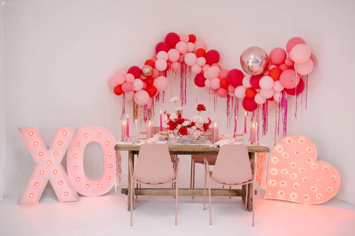 14 Romantic Valentine's Day Surprise Ideas - Peerspace