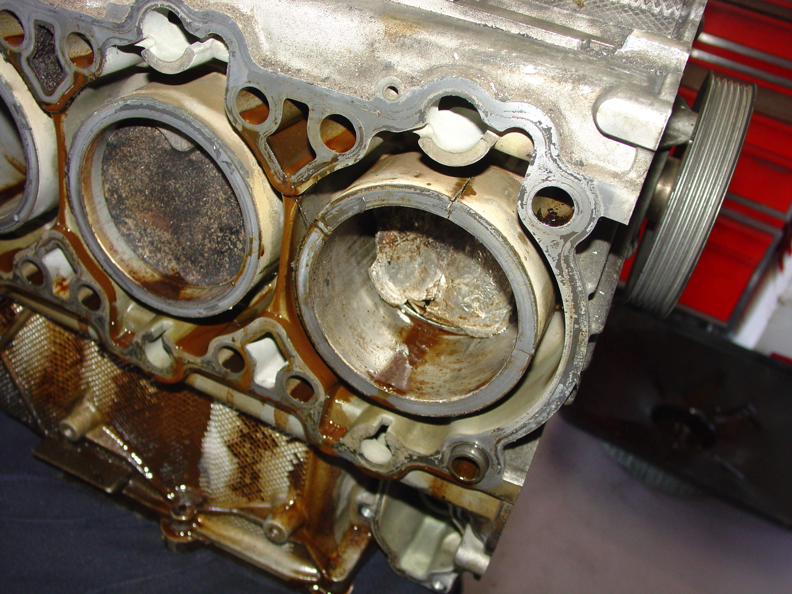 Pelican Technical Article Porsche Boxster / 996 Engine Teardown
