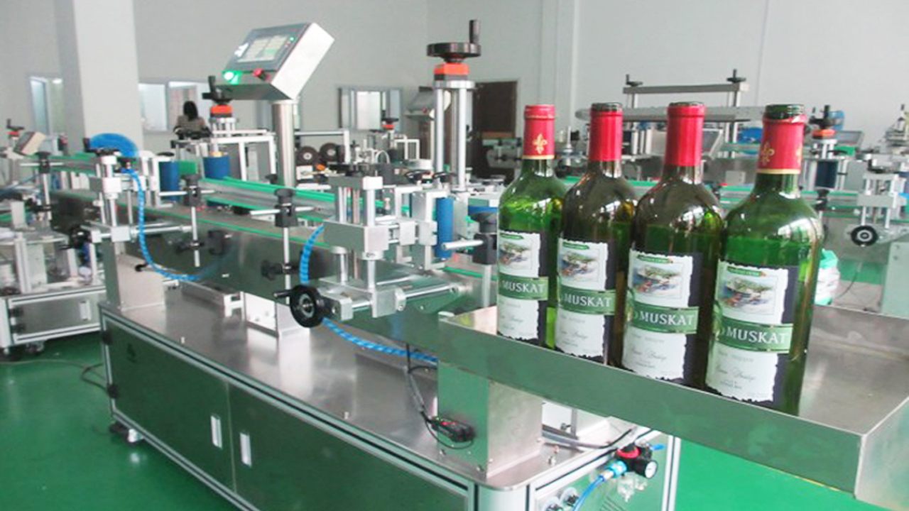 round glass bottles plastic container wine labeling machine double
