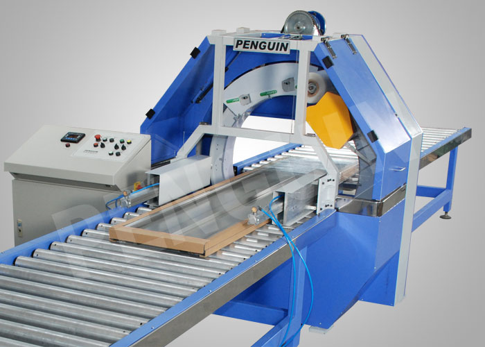Automatic rotating ring machine for wrapping with stretch film