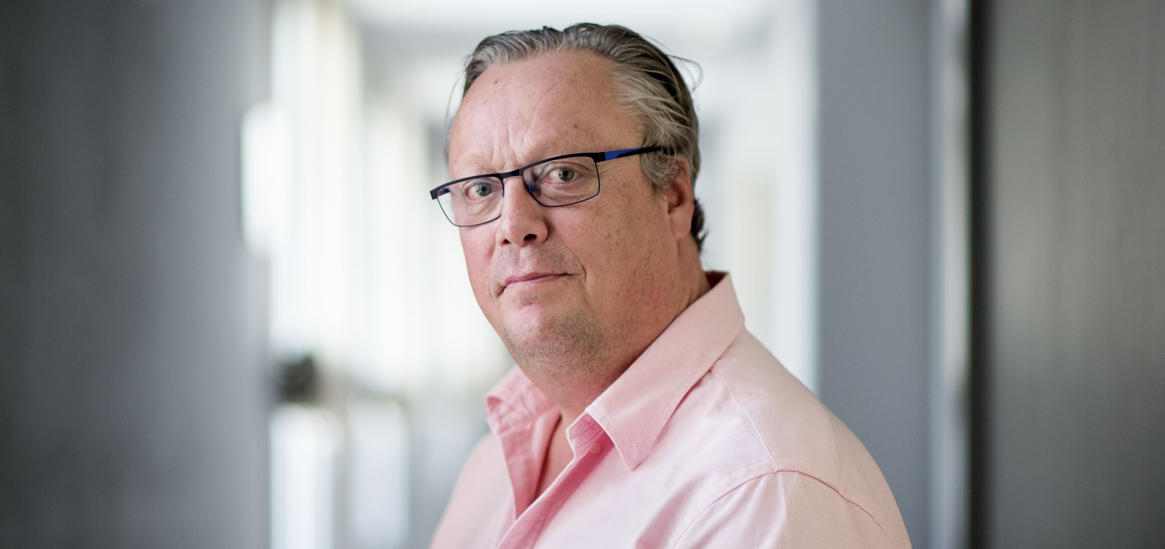 Jonas Jonasson «Me preocupa el desarrollo de las redes sociales; la