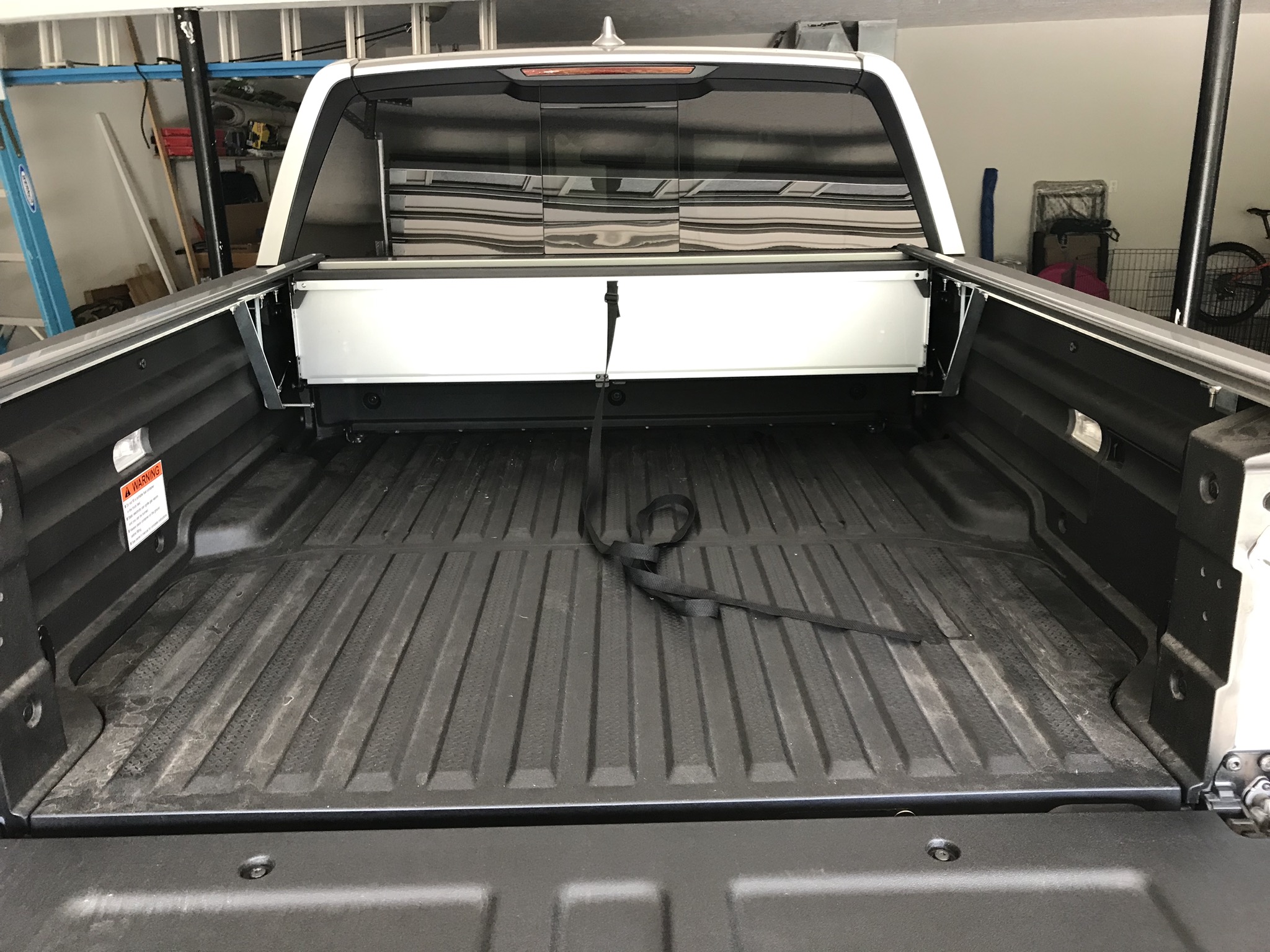 Honda Ridgeline Retractable Truck Bed Covers by Peragon