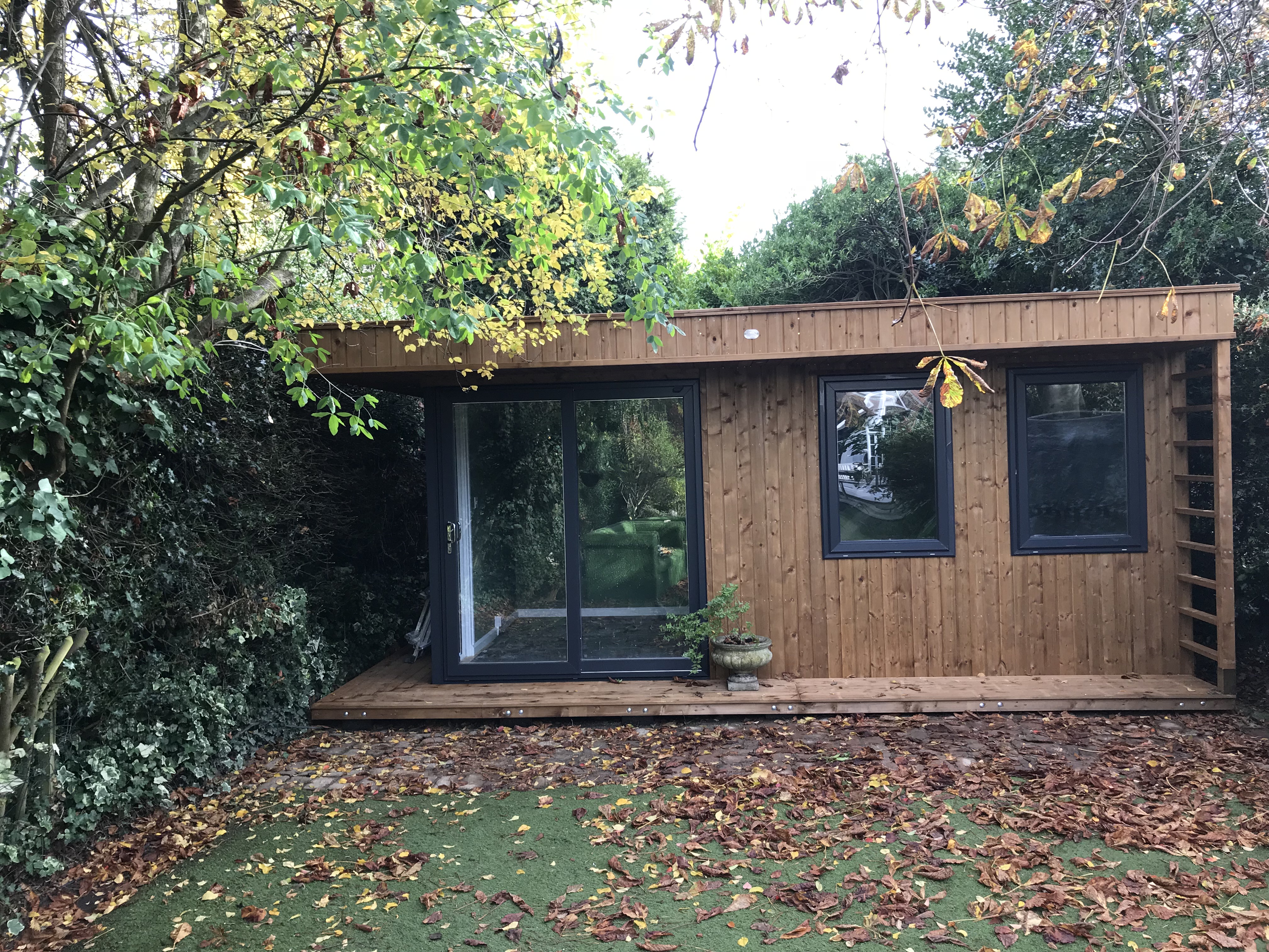 Bespoke garden office Wimbledon Wilton Crescent Perfect Square