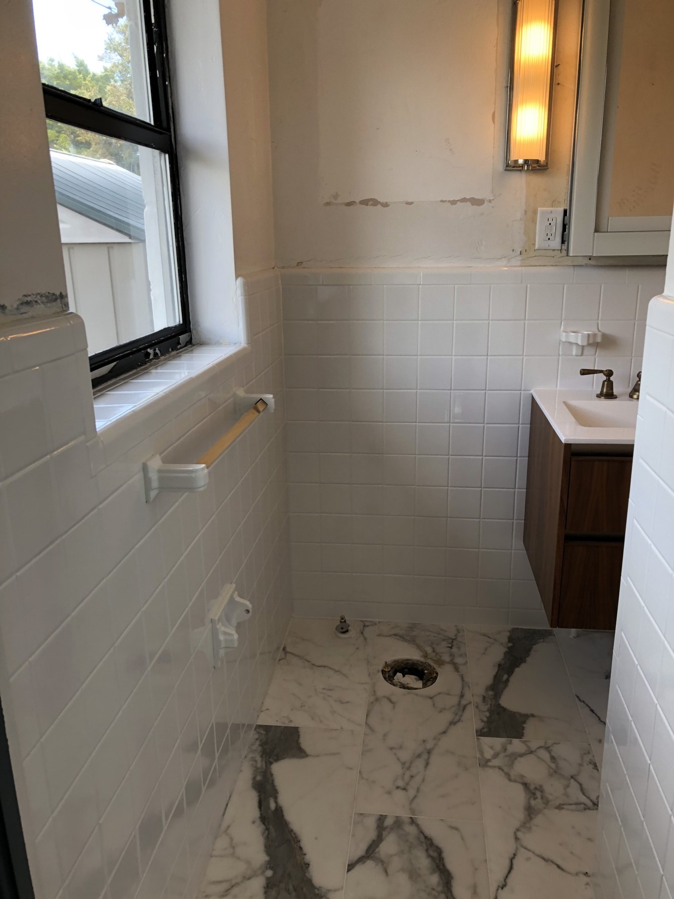 Ceramic Tile Refinishing/ReGlazing Jacksonville FL