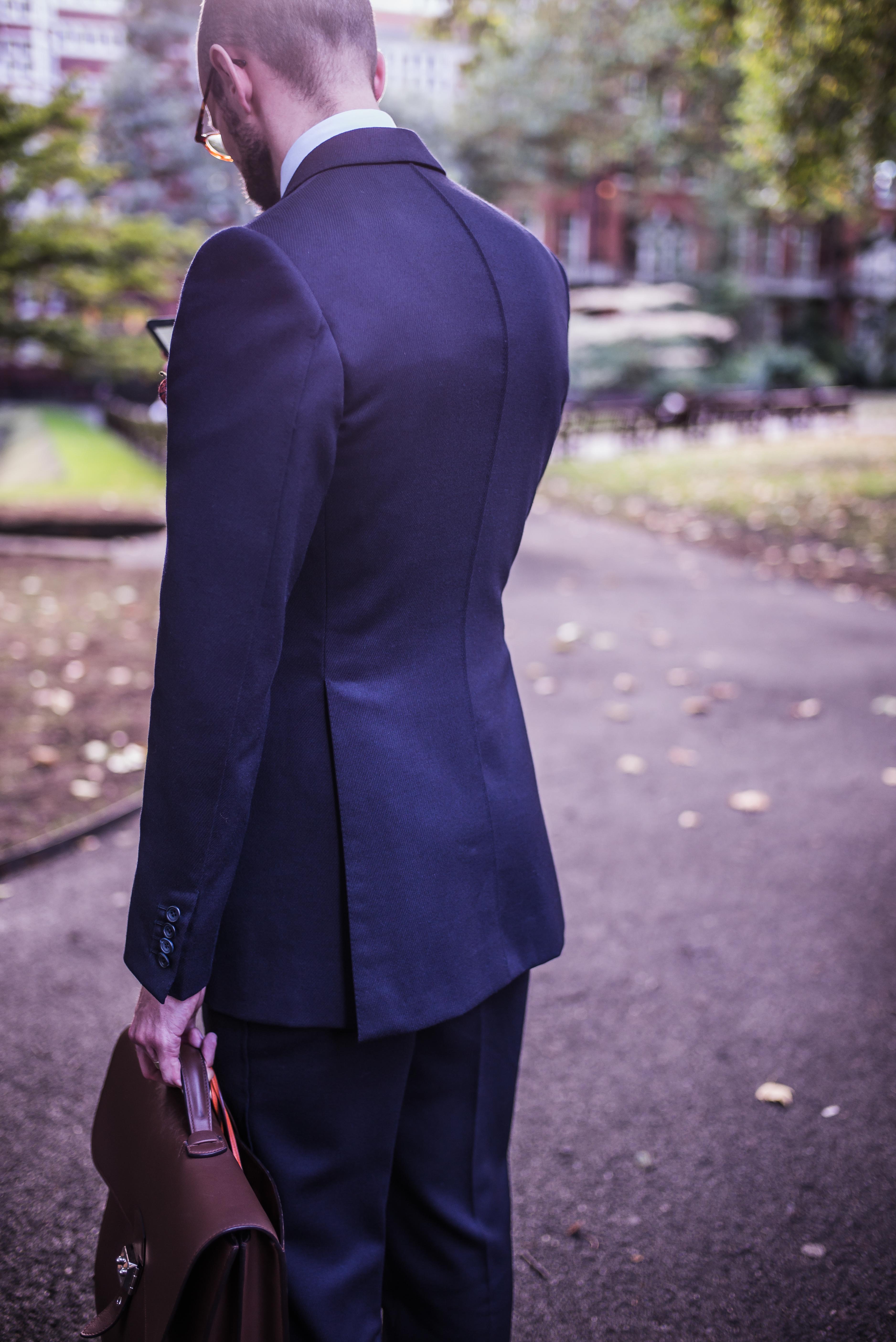 Suit style 1 The difference between bespoke, madetomeasure and ready