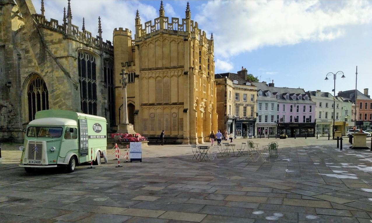 Peltrace House, Cirencester Perry Estate Agents
