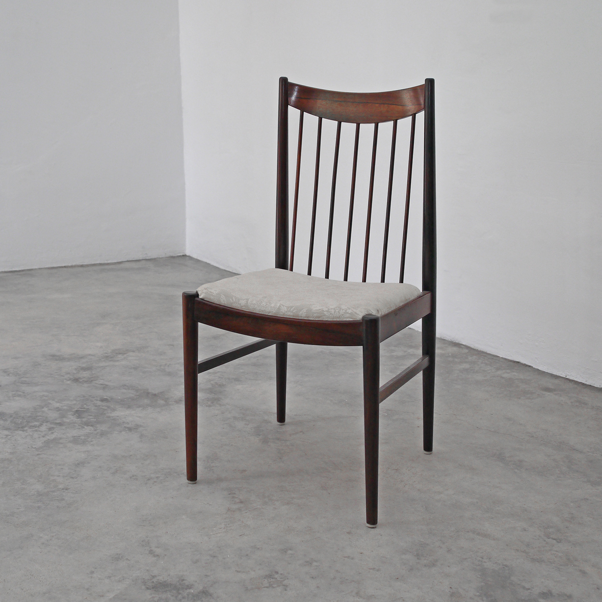 ROSEWOOD DINING CHAIRS BY ARNE VODDER Per SePer Se
