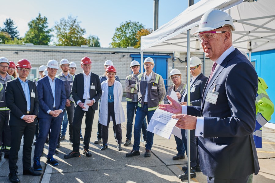 Evonik begins commercialscale ceramides production