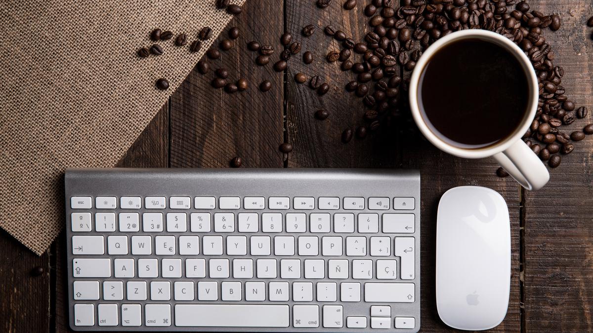 SQLAlchemy Использование Cascade Deletes для удаления связанных