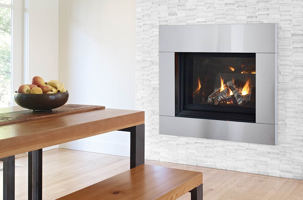 Foyer au gaz Regency Panorama P33CE Poêles et Foyers de la Capitale