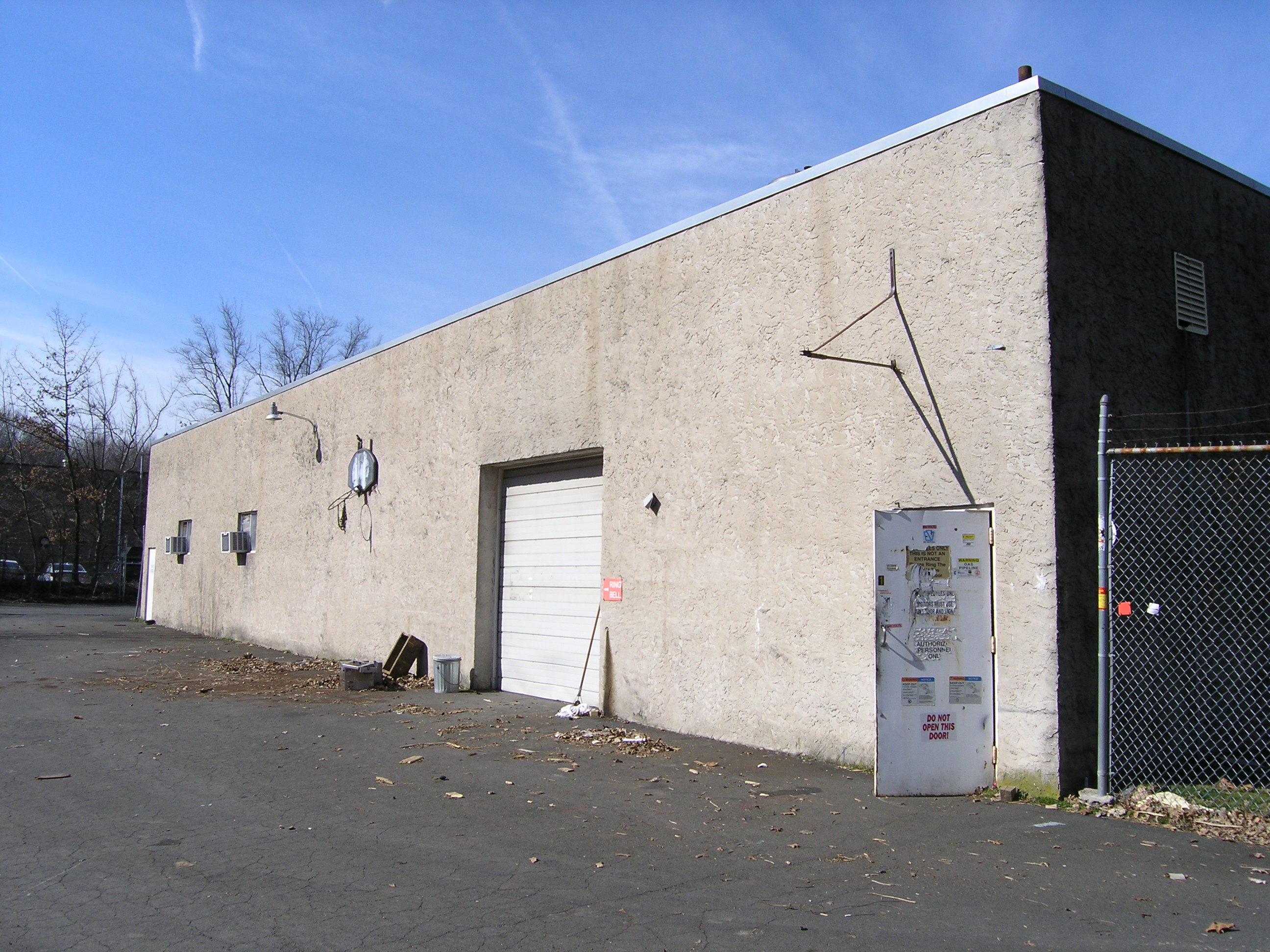 LEASEDIndustrial Building Penn's Grant Realty Corporation