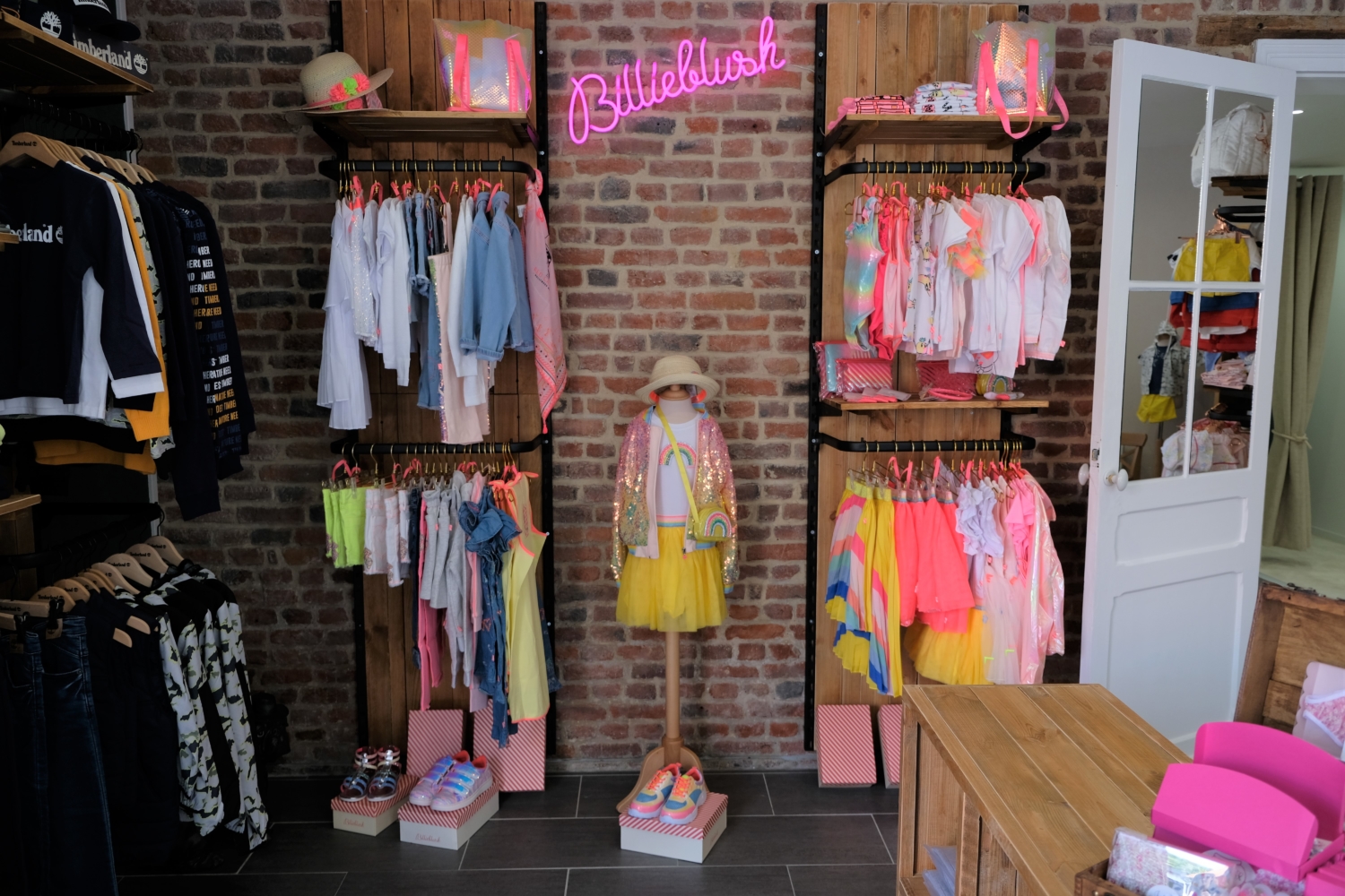 Ouverture d’une boutique de vêtements pour enfants MAIRIE DE PHALEMPIN