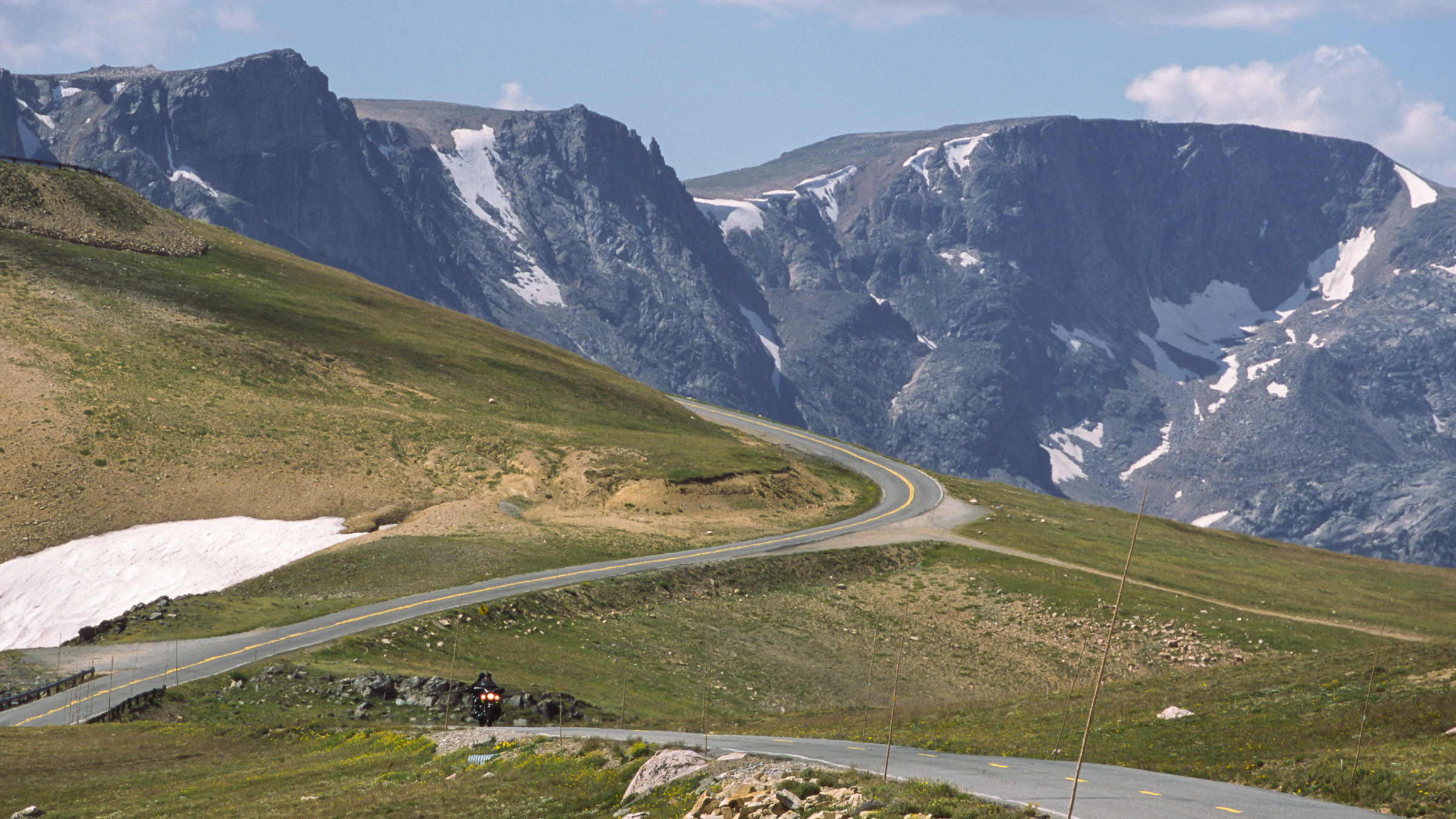 Day hikes in the AbsarokaBeartooth wilderness near Red Lodge, Montana