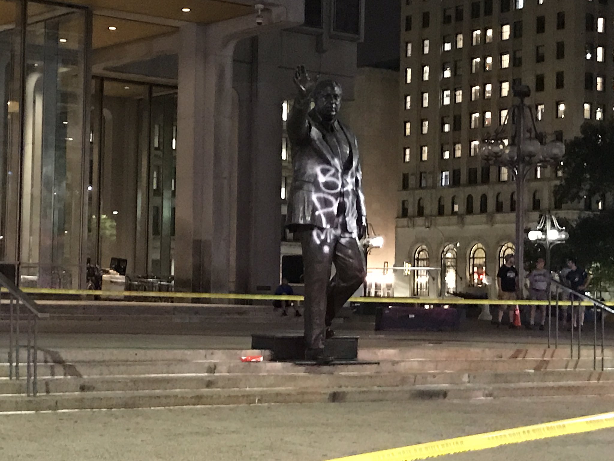 Rizzo statue vandalized, now cleaned The Philadelphia Sunday Sun